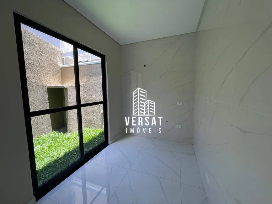 Sobrado com 3 quartos à venda, 122m2 em Uberaba, Curitiba - PR - imagem 7 Foto 7 de Sobrado com 3 quartos à venda, 122m2 em Uberaba, Curitiba - PR