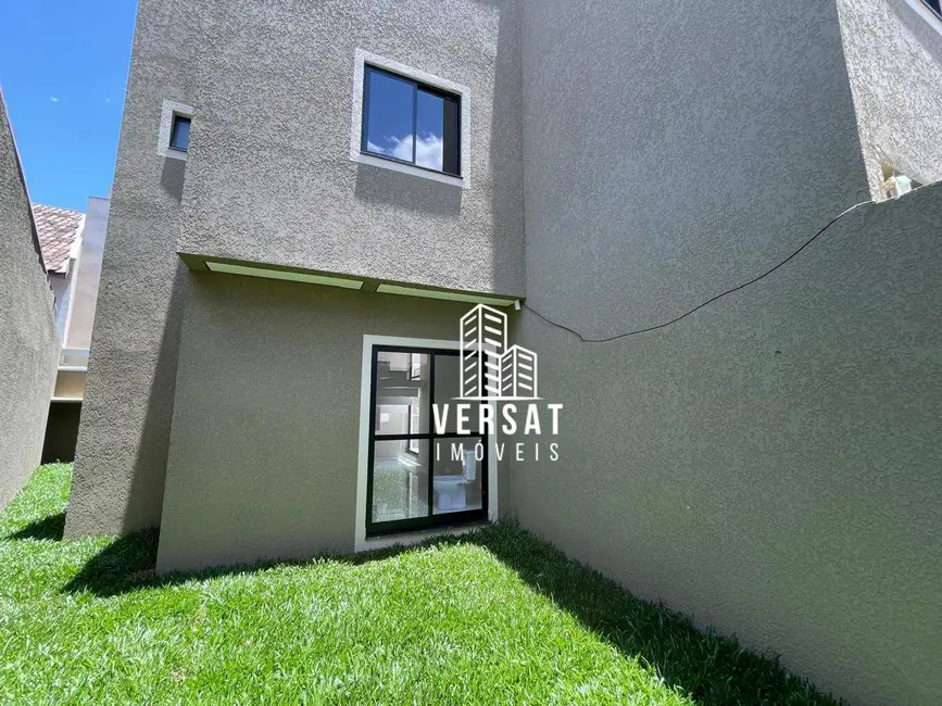 Sobrado com 3 quartos à venda, 122m2 em Uberaba, Curitiba - PR - imagem 6 Foto 6 de Sobrado com 3 quartos à venda, 122m2 em Uberaba, Curitiba - PR