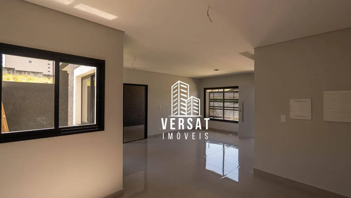 Foto 8 de Sobrado com 3 quartos à venda, 123m2 em Uberaba, Curitiba - PR