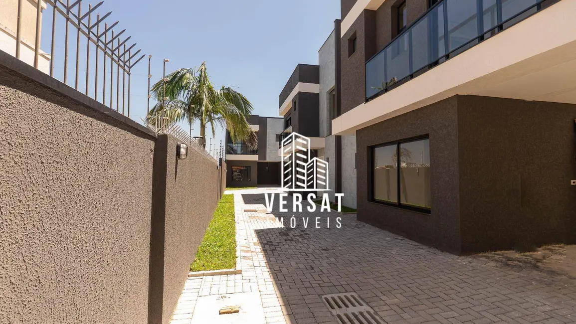 Foto 1 de Sobrado com 3 quartos à venda, 105m2 em Uberaba, Curitiba - PR