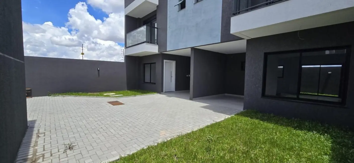 Foto 1 de Sobrado com 3 quartos à venda, 105m2 em Uberaba, Curitiba - PR