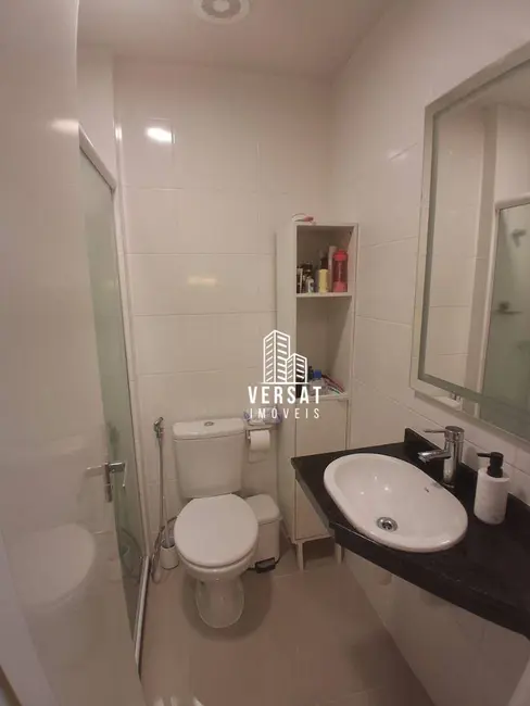 Kitnet com 1 quarto à venda, 19m2 em Centro, Curitiba - PR - imagem 8 Foto 8 de Kitnet com 1 quarto à venda, 19m2 em Centro, Curitiba - PR