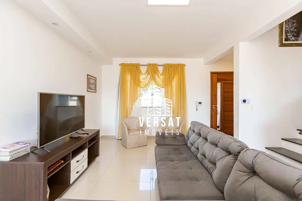Sobrado com 3 quartos à venda, 153m2 em Abranches, Curitiba - PR - imagem 3 Foto 3 de Sobrado com 3 quartos à venda, 153m2 em Abranches, Curitiba - PR