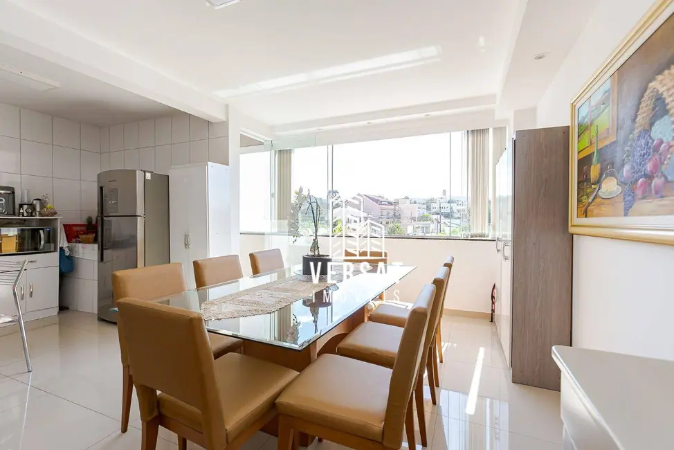 Sobrado com 3 quartos à venda, 153m2 em Abranches, Curitiba - PR - imagem 5 Foto 5 de Sobrado com 3 quartos à venda, 153m2 em Abranches, Curitiba - PR