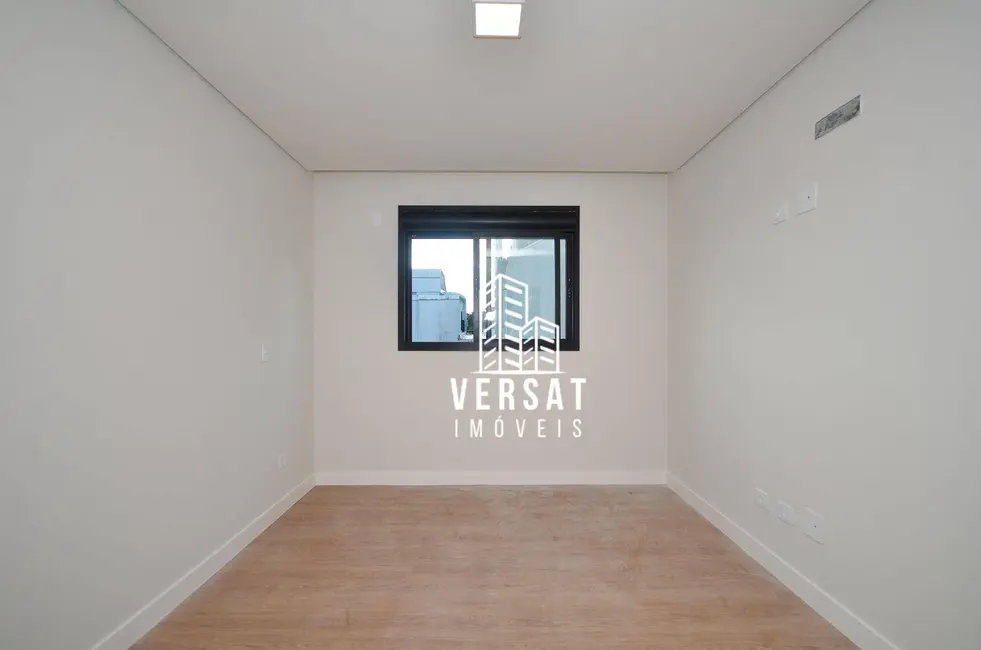 Foto 9 de Sobrado com 3 quartos à venda, 234m2 em Mercês, Curitiba - PR