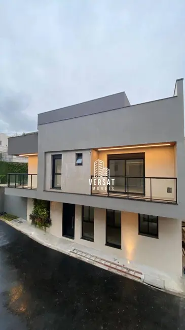 Foto 9 de Sobrado com 3 quartos à venda, 223m2 em Campina do Siqueira, Curitiba - PR