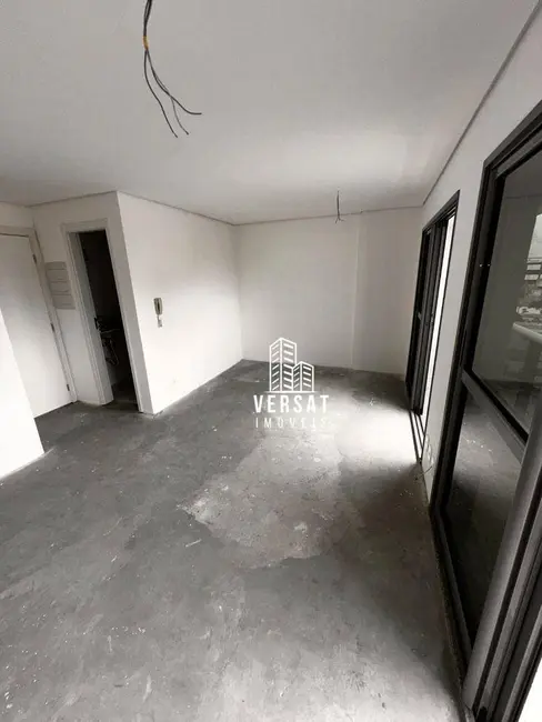 Kitnet com 1 quarto à venda, 30m2 em Centro, Curitiba - PR - imagem 8 Foto 8 de Kitnet com 1 quarto à venda, 30m2 em Centro, Curitiba - PR
