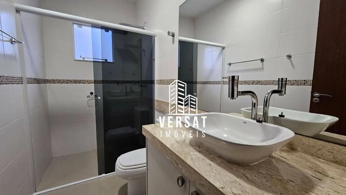 Foto 8 de Sobrado com 3 quartos à venda, 250m2 em Uberaba, Curitiba - PR