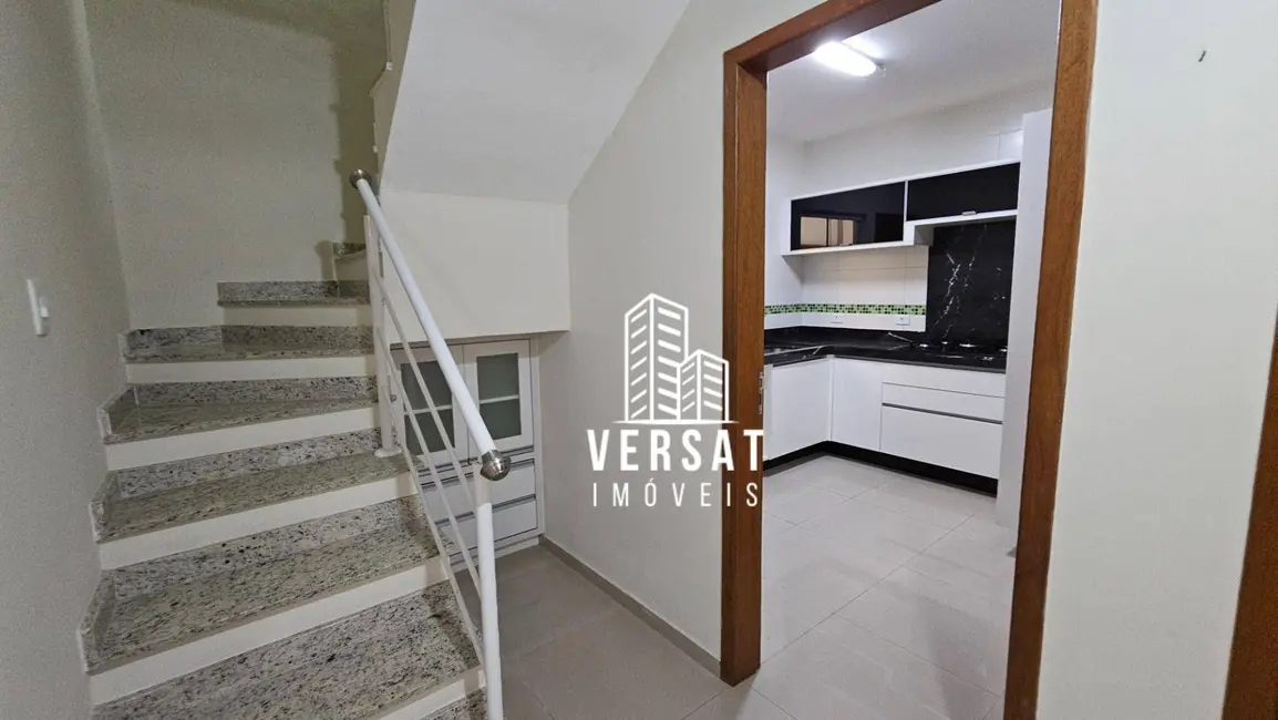 Foto 4 de Sobrado com 3 quartos à venda, 250m2 em Uberaba, Curitiba - PR