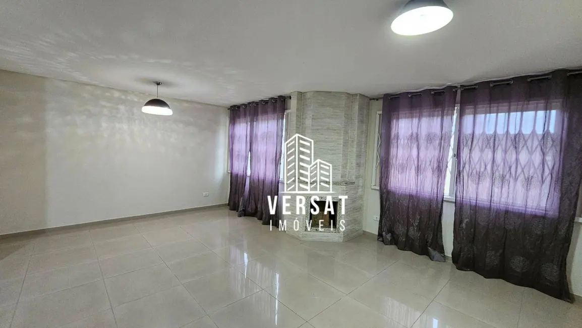 Foto 2 de Sobrado com 3 quartos à venda, 250m2 em Uberaba, Curitiba - PR