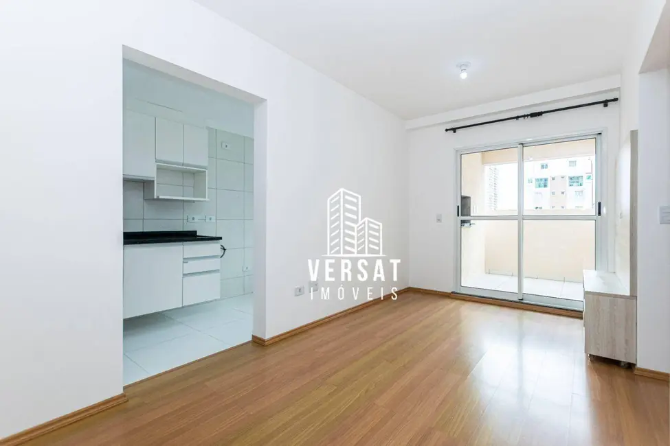 Foto 4 de Apartamento com 2 quartos para alugar, 61m2 em Capão Raso, Curitiba - PR