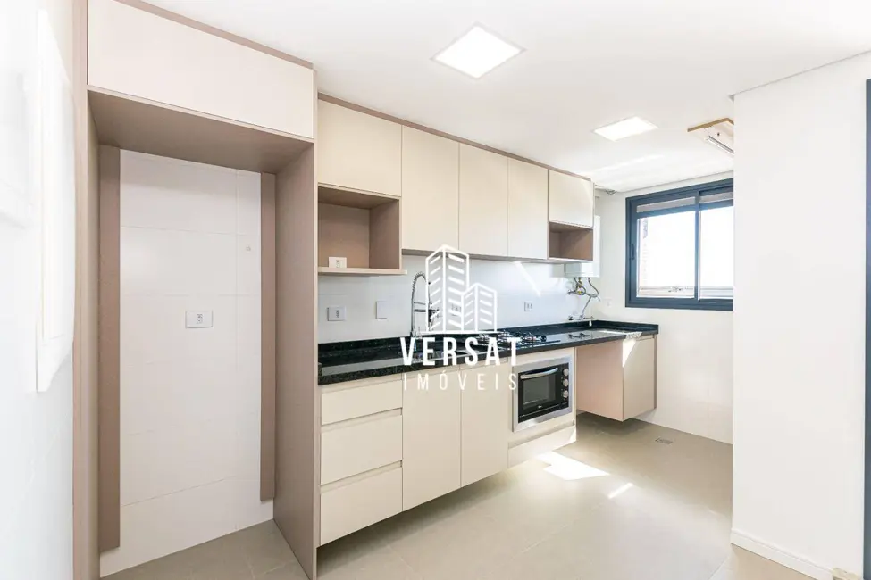 Foto 2 de Apartamento com 3 quartos para alugar, 74m2 em Novo Mundo, Curitiba - PR