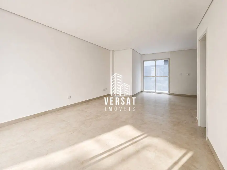 Sobrado com 3 quartos à venda, 131m2 em Uberaba, Curitiba - PR - imagem 7 Foto 7 de Sobrado com 3 quartos à venda, 131m2 em Uberaba, Curitiba - PR
