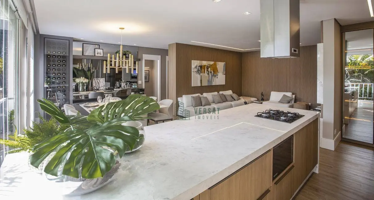 Foto 3 de Apartamento com 2 quartos à venda, 72m2 em Centro, Curitiba - PR