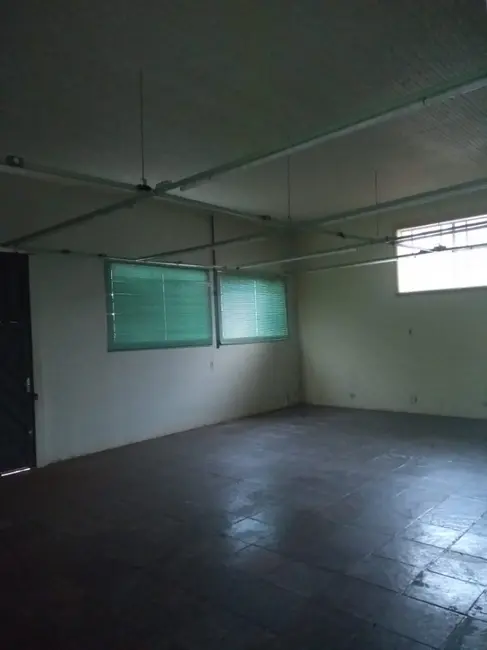 Foto 2 de Casa à venda, 226m2 em Piraju - SP