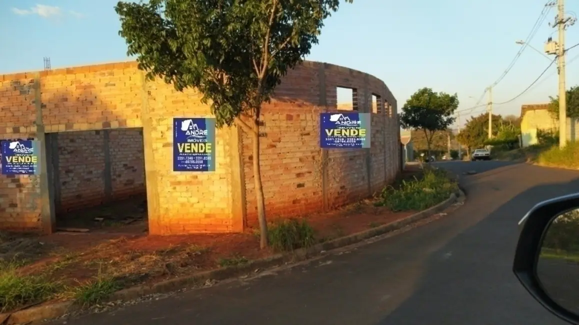 Foto 3 de Sala Comercial à venda, 163m2 em Piraju - SP