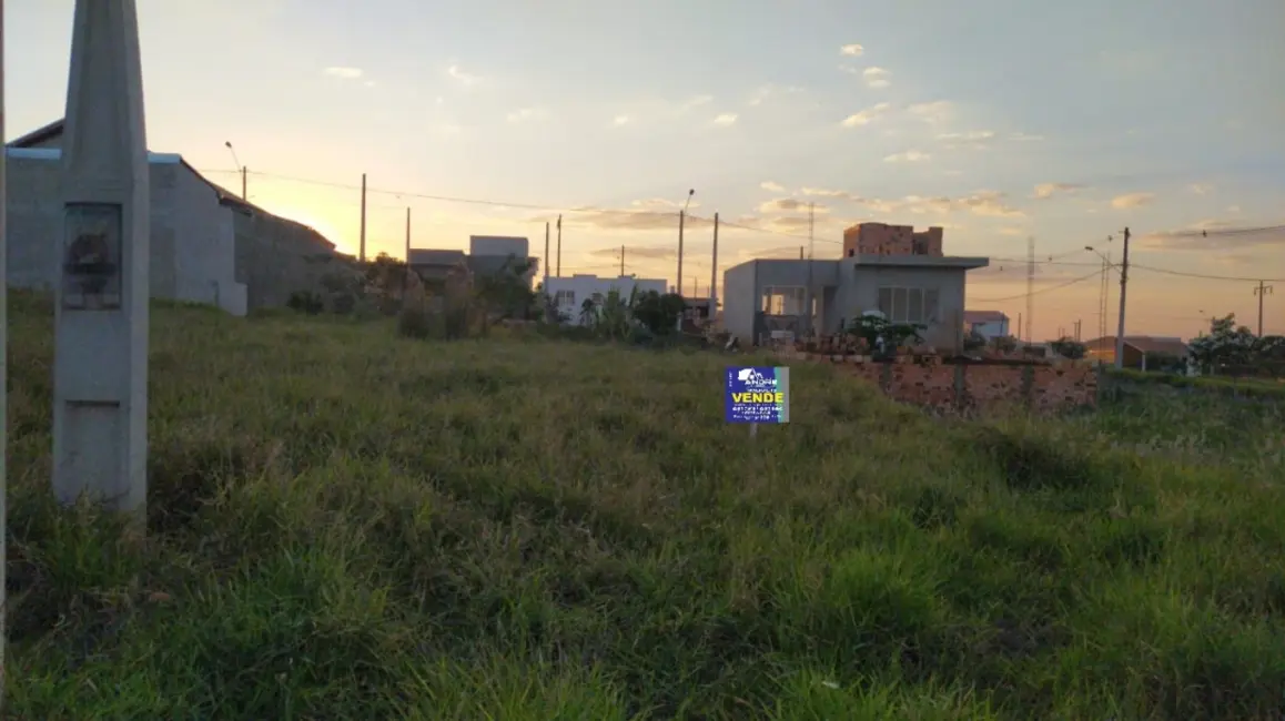 Foto 2 de Terreno / Lote à venda, 160m2 em Piraju - SP