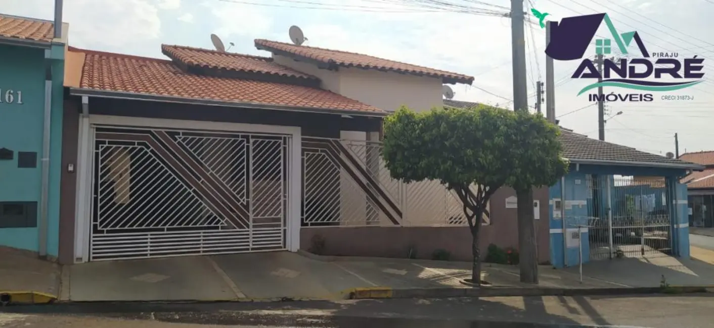 Foto 1 de Casa com 3 quartos à venda, 251m2 em Piraju - SP