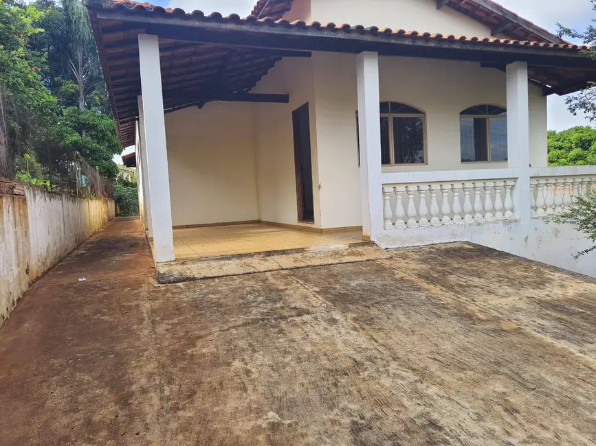 Foto 2 de Casa com 3 quartos à venda, 484m2 em Piraju - SP