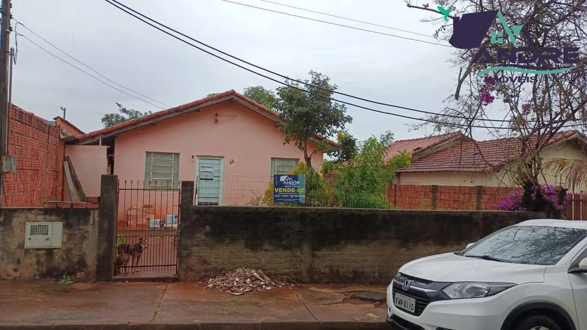 Foto 1 de Casa com 2 quartos à venda, 210m2 em Piraju - SP