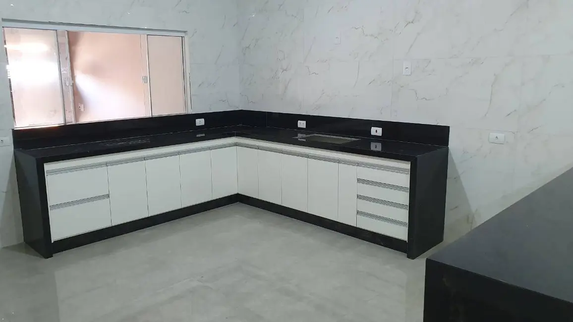 Foto 8 de Casa com 2 quartos à venda, 130m2 em Avare - SP