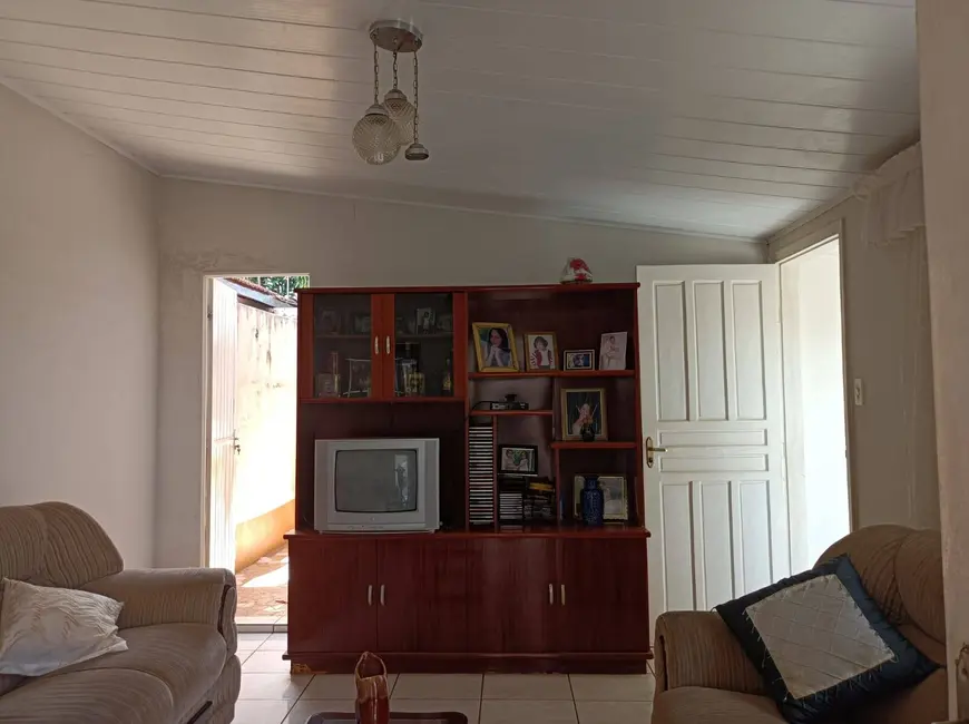 Foto 3 de Casa com 3 quartos à venda, 392m2 em Piraju - SP