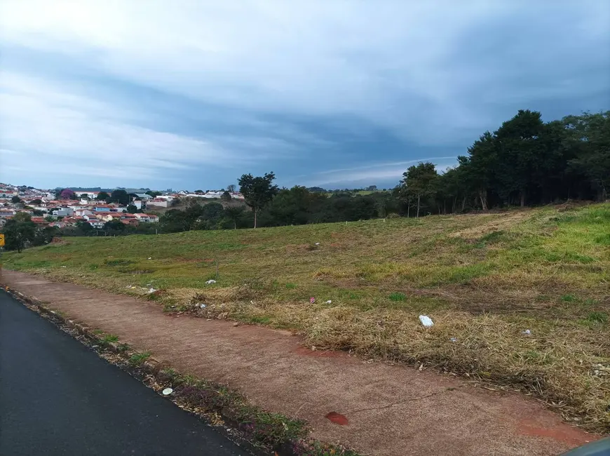 Foto 1 de Terreno / Lote à venda em Piraju - SP