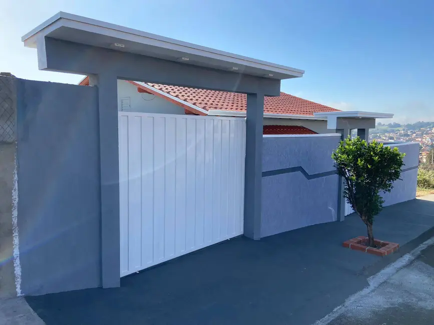 Foto 1 de Casa com 2 quartos à venda em Piraju - SP