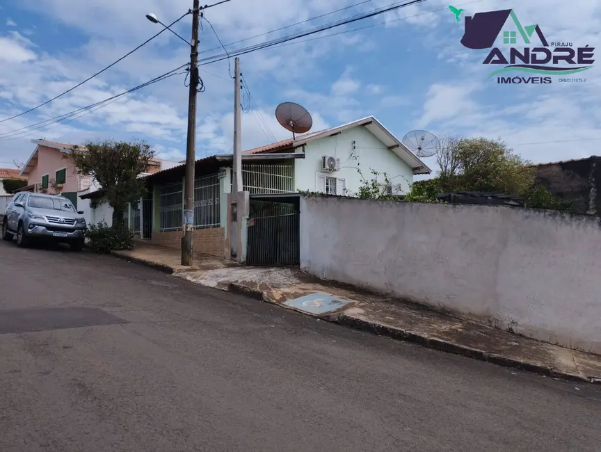 Foto 1 de Casa com 3 quartos à venda, 258m2 em Piraju - SP