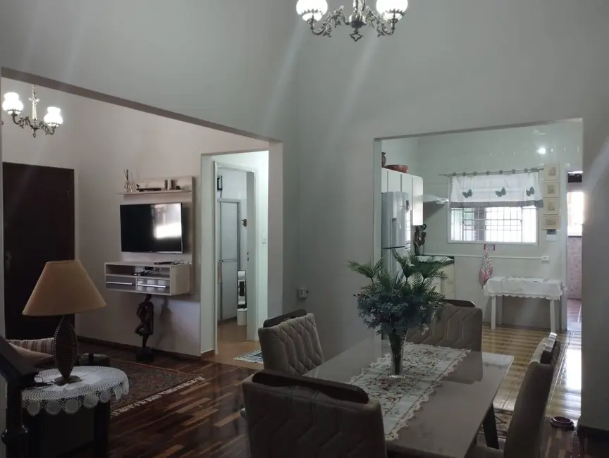 Foto 5 de Casa com 3 quartos à venda, 191m2 em Piraju - SP