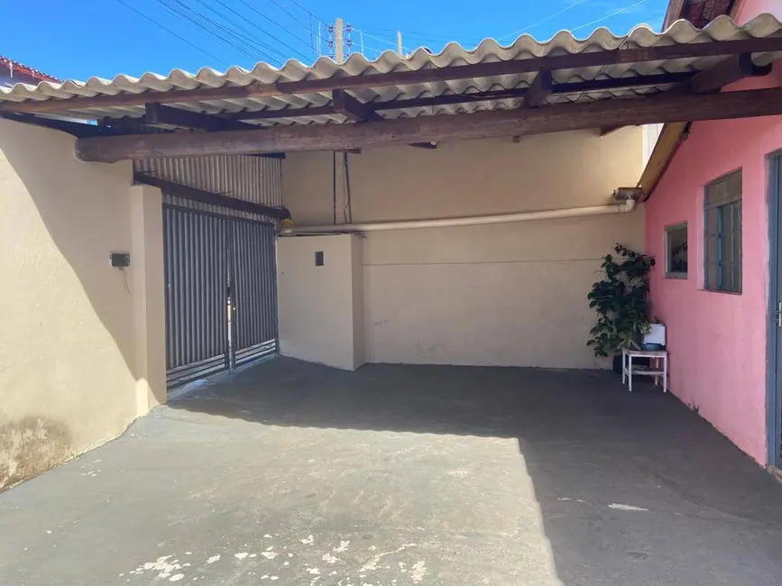 Foto 2 de Casa à venda, 180m2 em Piraju - SP