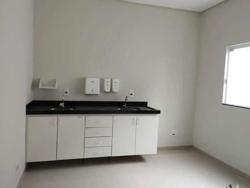 Foto 8 de Sala Comercial à venda e para alugar, 148m2 em Centro, Piraju - SP