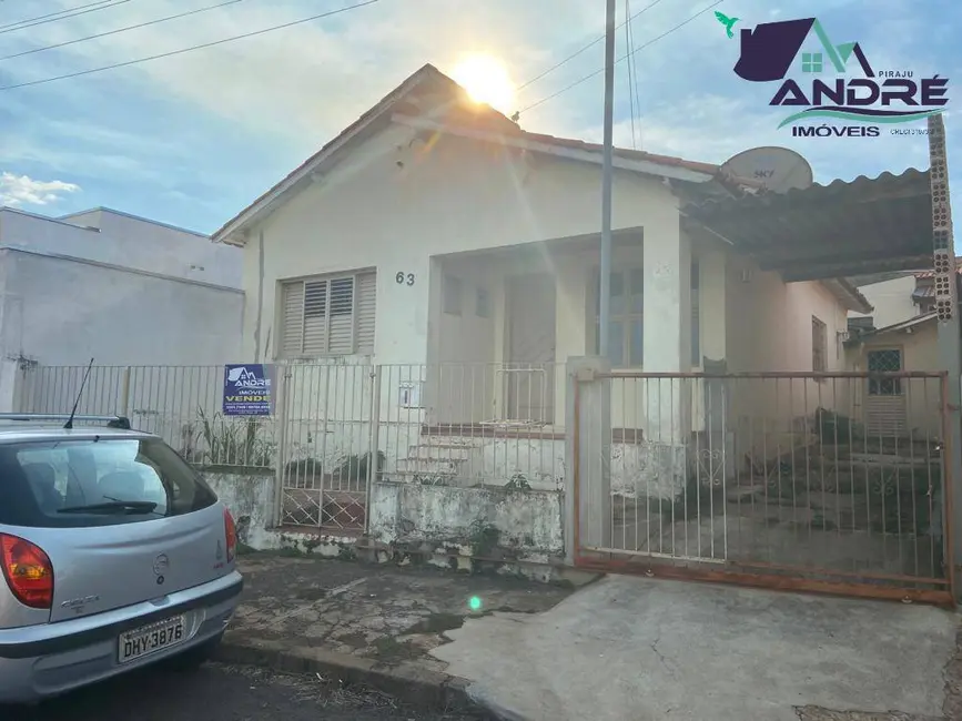 Foto 2 de Casa com 3 quartos à venda, 153m2 em Piraju - SP