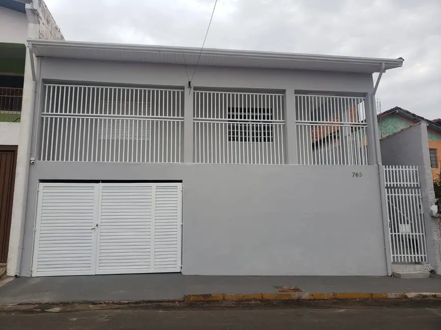 Foto 1 de Casa com 3 quartos à venda, 157m2 em Piraju - SP