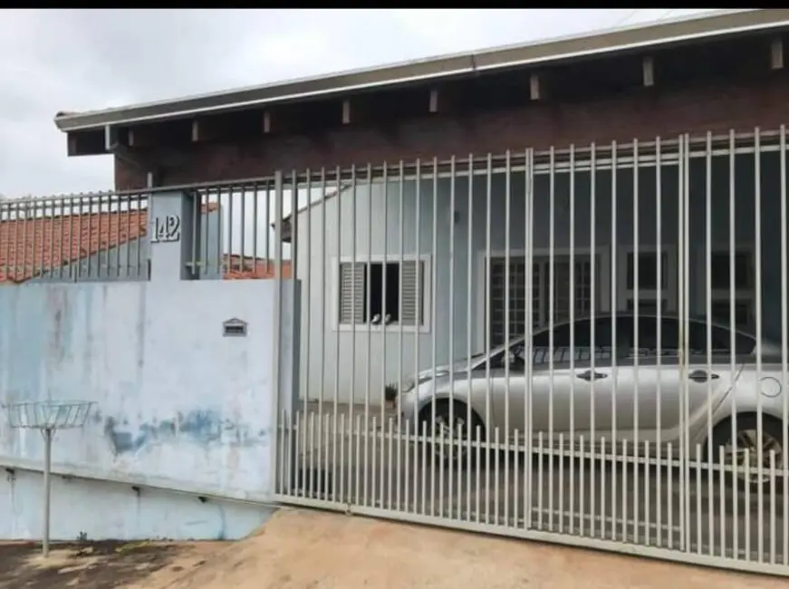 Foto 1 de Casa com 3 quartos à venda, 180m2 em Piraju - SP