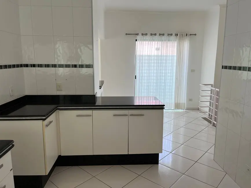 Foto 9 de Casa com 4 quartos à venda, 364m2 em Piraju - SP