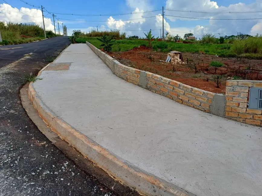 Foto 5 de Terreno / Lote à venda, 350m2 em Piraju - SP