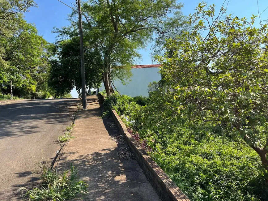 Foto 3 de Terreno / Lote à venda, 300m2 em Piraju - SP