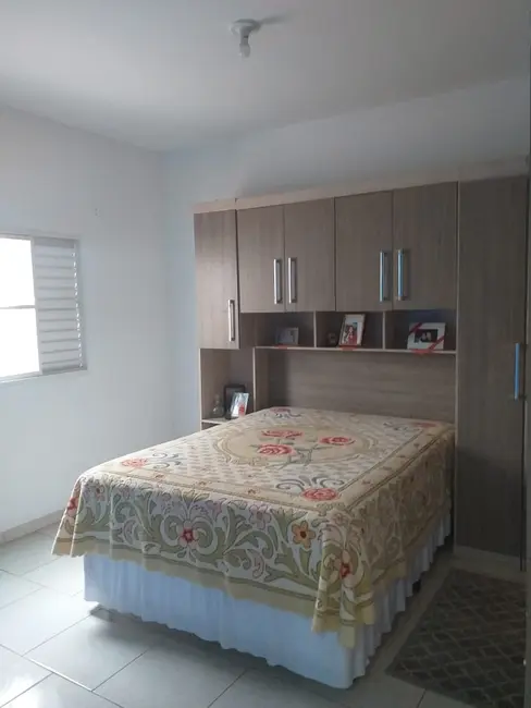 Foto 6 de Casa com 3 quartos à venda, 200m2 em Piraju - SP