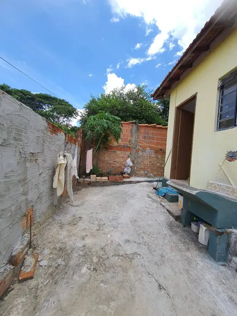 Foto 9 de Casa com 2 quartos à venda, 156m2 em Piraju - SP