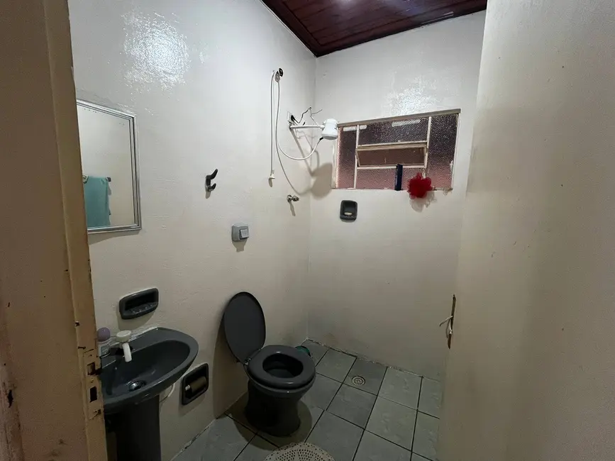 Foto 8 de Casa com 3 quartos à venda, 200m2 em Piraju - SP