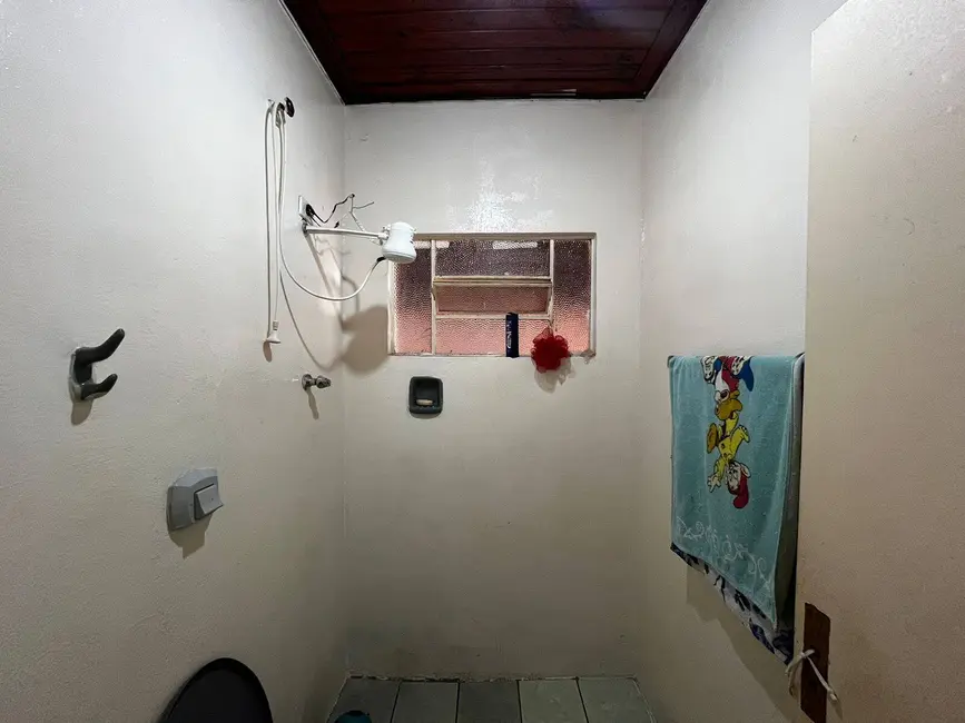 Foto 9 de Casa com 3 quartos à venda, 200m2 em Piraju - SP