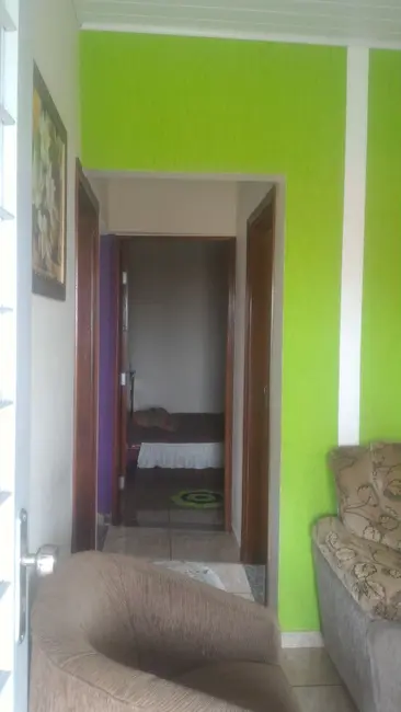 Foto 4 de Casa com 2 quartos para alugar em Piraju - SP