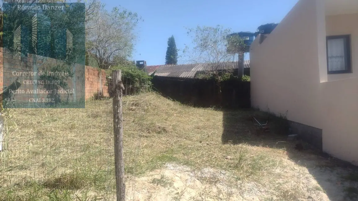 Foto 1 de Terreno / Lote à venda, 136m2 em Florianopolis - SC