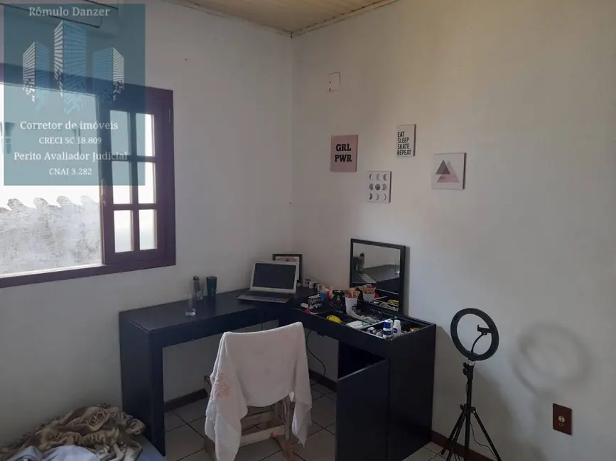 Casa com 6 quartos à venda, 450m2 em Florianopolis - SC - imagem 3 Foto 3 de Casa com 6 quartos à venda, 450m2 em Florianopolis - SC