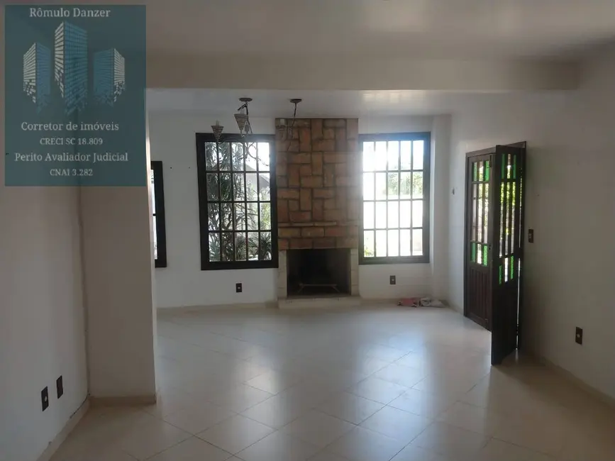 Casa com 3 quartos à venda, 367m2 em Florianopolis - SC - imagem 6 Foto 6 de Casa com 3 quartos à venda, 367m2 em Florianopolis - SC