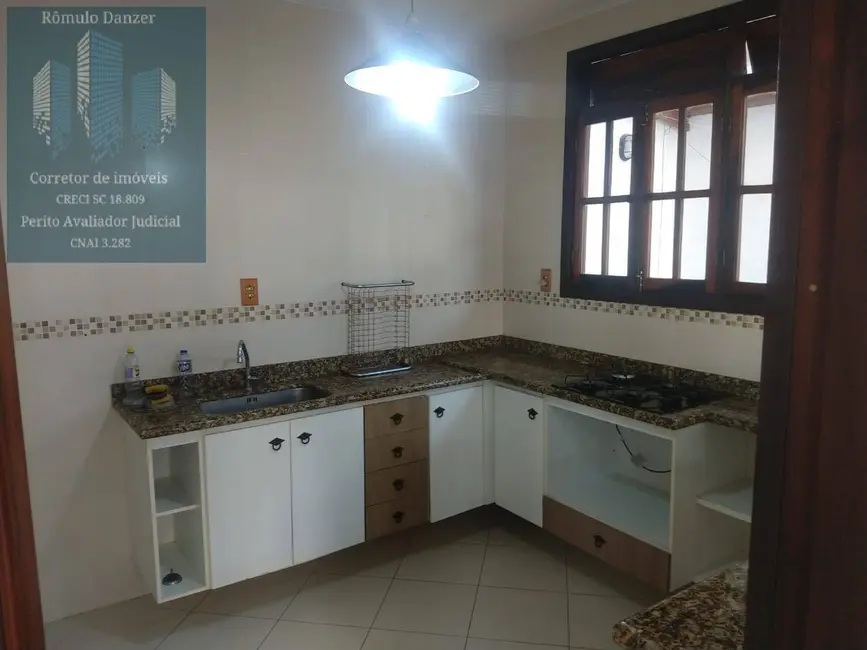 Casa com 3 quartos à venda, 367m2 em Florianopolis - SC - imagem 4 Foto 4 de Casa com 3 quartos à venda, 367m2 em Florianopolis - SC