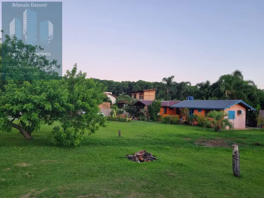 Foto 1 de Casa com 3 quartos à venda, 840m2 em São João do Rio Vermelho, Florianopolis - SC