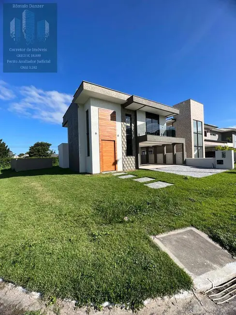 Foto 1 de Casa com 4 quartos à venda, 197m2 em Ingleses do Rio Vermelho, Florianopolis - SC