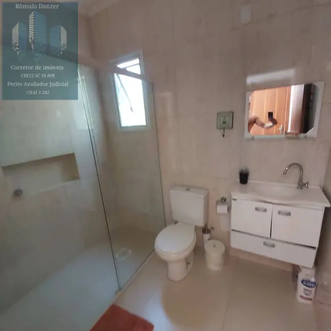 Casa com 3 quartos à venda, 200m2 em São João do Rio Vermelho, Florianopolis - SC - imagem 8 Foto 8 de Casa com 3 quartos à venda, 200m2 em São João do Rio Vermelho, Florianopolis - SC